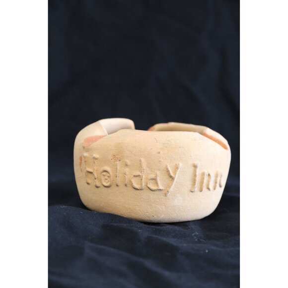 Vintage 1973 Holiday Inn Acapulco Ceramic Ashtray Trinket Dish Terra Cotta 3 1/2 - Picture 1 of 3